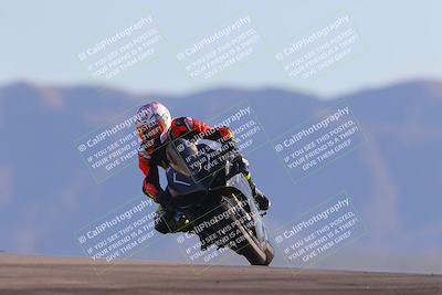 media/Nov-06-2023-Moto Forza (Mon) [[ce023d0744]]/3-Intermediate Group/Session 5 (Turn 9)/